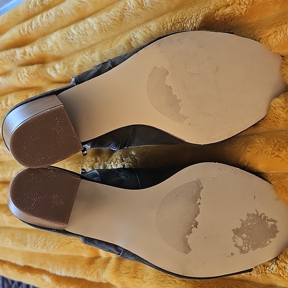 Peep Toe Shoes - Picture 12 of 15